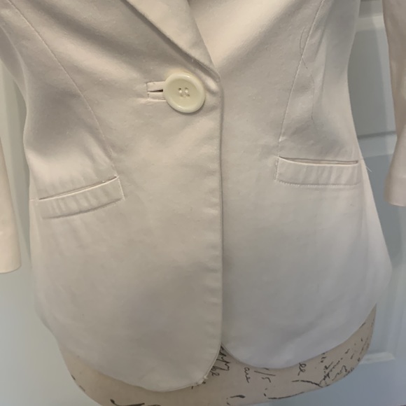 Three quarter sleeve white jacket/blazer from Limited. Sz XS - Picture 5 of 6